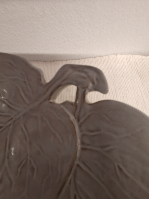 Bladformet skål